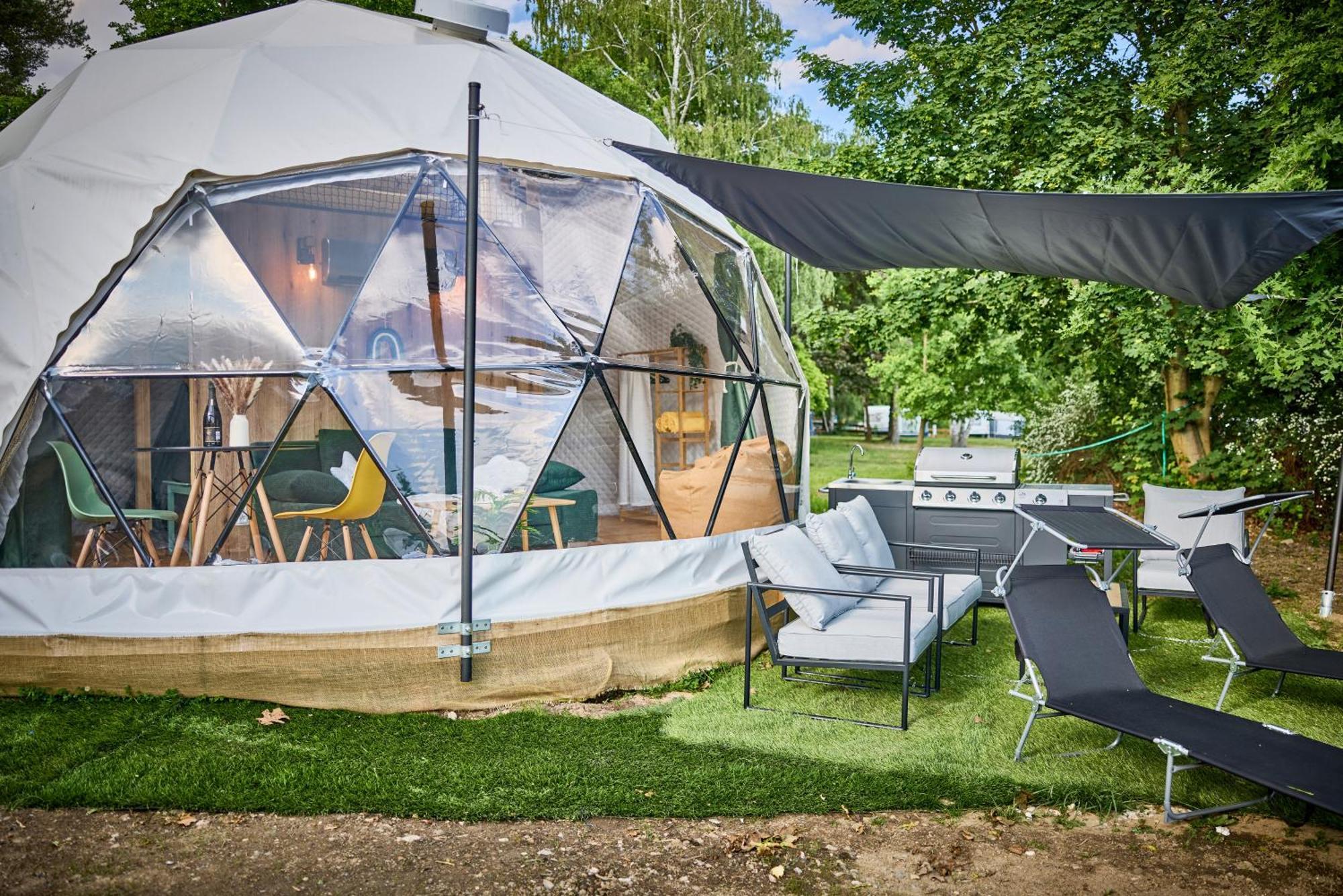 Glamping Slapy Hotel Bagian luar foto
